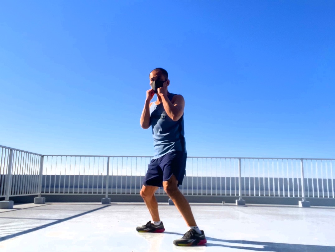 ボディコンバット,レスミルズ,レスミルズインストラクター,ボディコンバット93,ウォーミングアップ上半身,ポイント